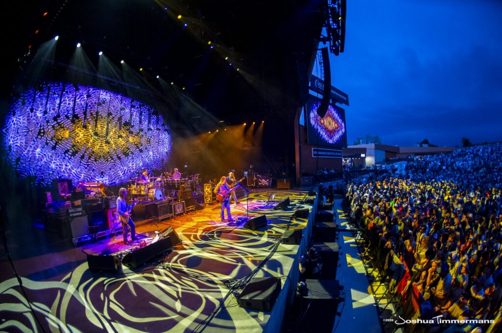 Widespread Panic performing in Birmingham, Alabama at the Coca-Cola Amphitheater on Saturday, April 18, 2026